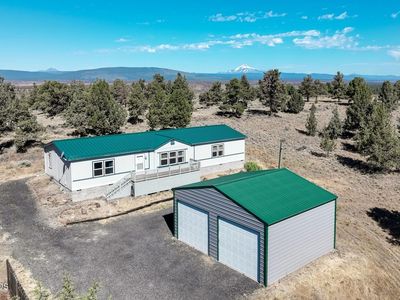 8628 SW Crater Loop Rd