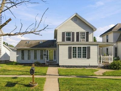 122 W Main St