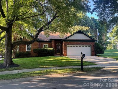 9413 Twin Trail Dr