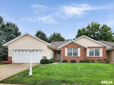 1602 W Geneva Rd