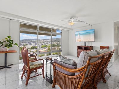 1519 Nuuanu Ave APT 1440