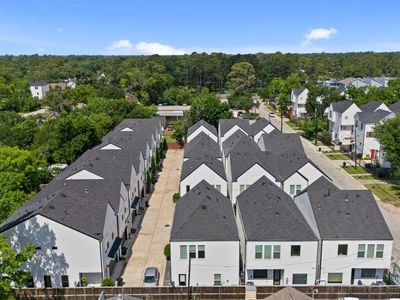 825 Martin St