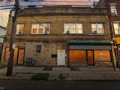 173-175 3rd St