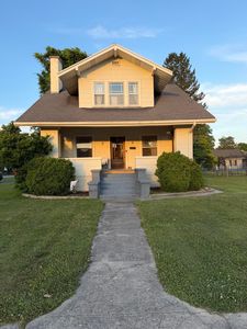 116 N Petersborough Ave