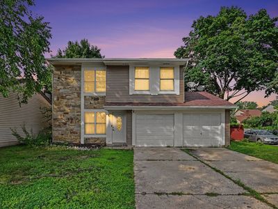 Property at 30W100 Maplewood Dr, Warrenville, IL