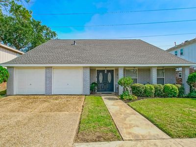 54 Monterrey Ave