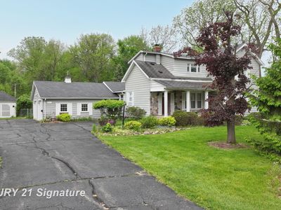 5501 Calkins Rd