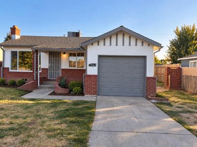 3690 McClellan Dr