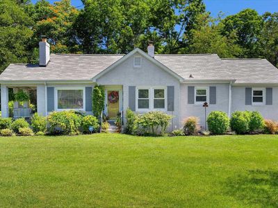 10 Forest Cir