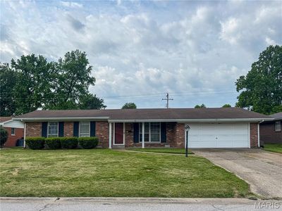 73 Bedford Dr