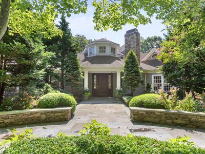 48 Midhampton Ave