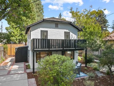 1321 Hopkins Ave
