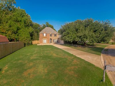12225 Canterbury Park Dr