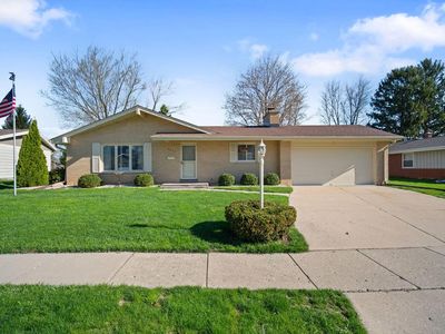 6057 Thornapple DRIVE