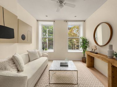 82 Sterling Pl APT 2