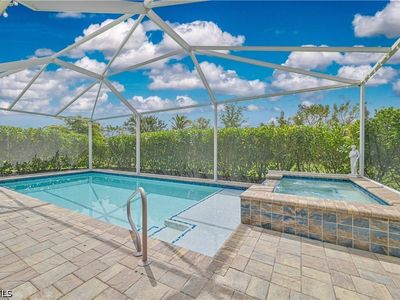 3273 Apple Blossom Dr