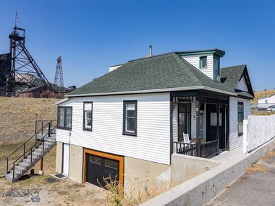 527 Edison St