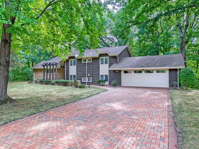 1200 Falls View Ct