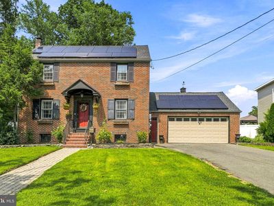 250 Dubois Ave