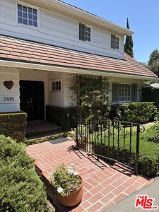 7815 Mulholland Dr