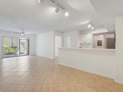 278 VILLAGE Boulevard #8106