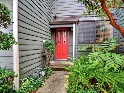 8667 Mariners Dr APT 84