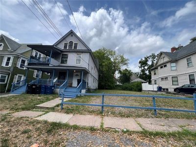 123-25 E Lafayette Ave E