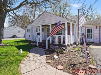 6062 Hopkins Rd