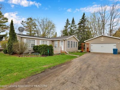 114 Flora Ave