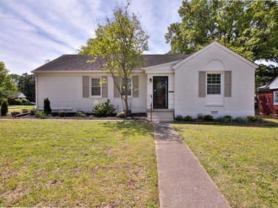 4869 Southern Ave