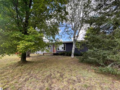 6105 Myers Rd NE