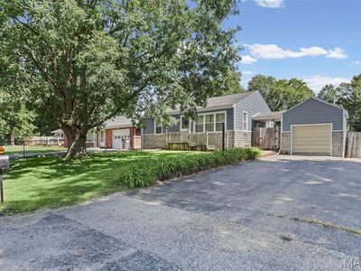 Property at 1137 Pine Dr, Belleville, IL