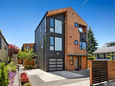 527 B NE 89th Street