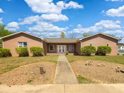 10 Peachtree Pl