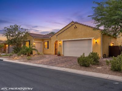 833 Bridle Path Ln