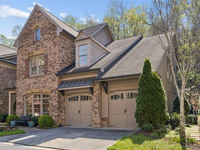 317 Riversedge Dr NW