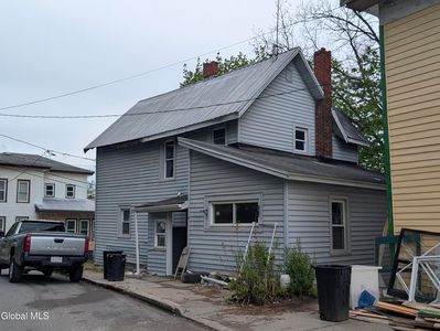 18 Cross Street