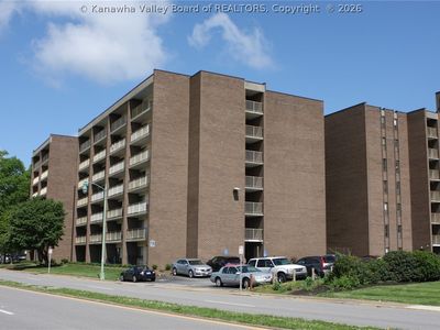 2106 Kanawha Blvd E APT 408