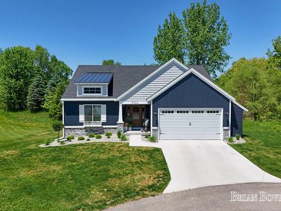 8366 Rose Ridge Dr