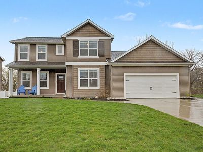 202 E Thorn Hill Ct