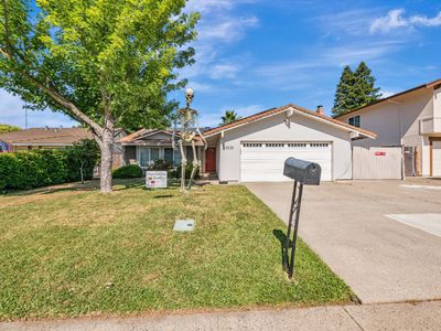 8232 Garry Oak Drive