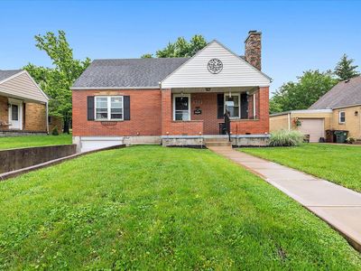 952 Lawn Ave