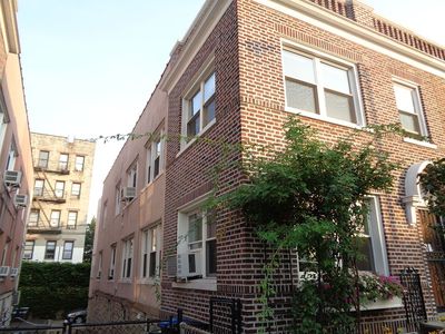 21-67 24th St #2