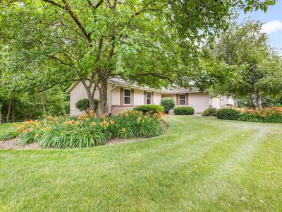 5736 Hickory Knoll DRIVE