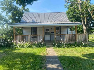 240 Watson St