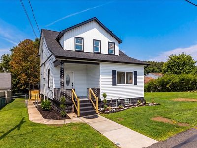 425 Peterson St