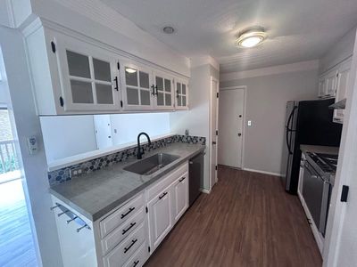 419 W 104th St APT D