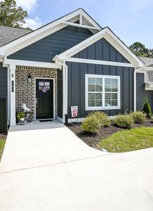 392 NE Bellingham Dr Unit 5C