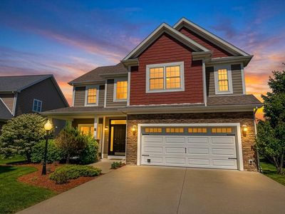8 Cardiff Dr