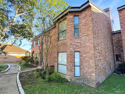 100 Xanthisma Ave APT 126